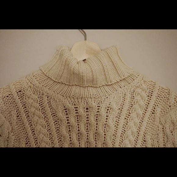 J. Crew | VINTAGE From the 90s Handknit Wool Turtleneck - Picture 2 of 3
